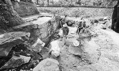 圆明园被毁150年后,专家决定对其修复时,意外找到了5万多件文物