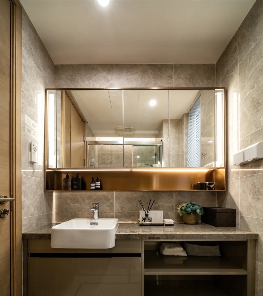 客厅|95后小伙子的“豪宅”,165㎡新中式之家,水墨乘风,叫人佩服