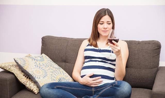 致癌物质|胎儿“畸形”是吃出来的，这4种食物再馋也不能碰，影响胎儿健康