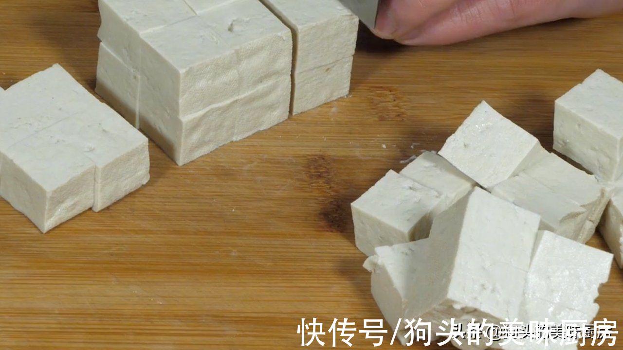 五块钱的豆腐，做出28元的价格，味道鲜美，比吃肉还过瘾