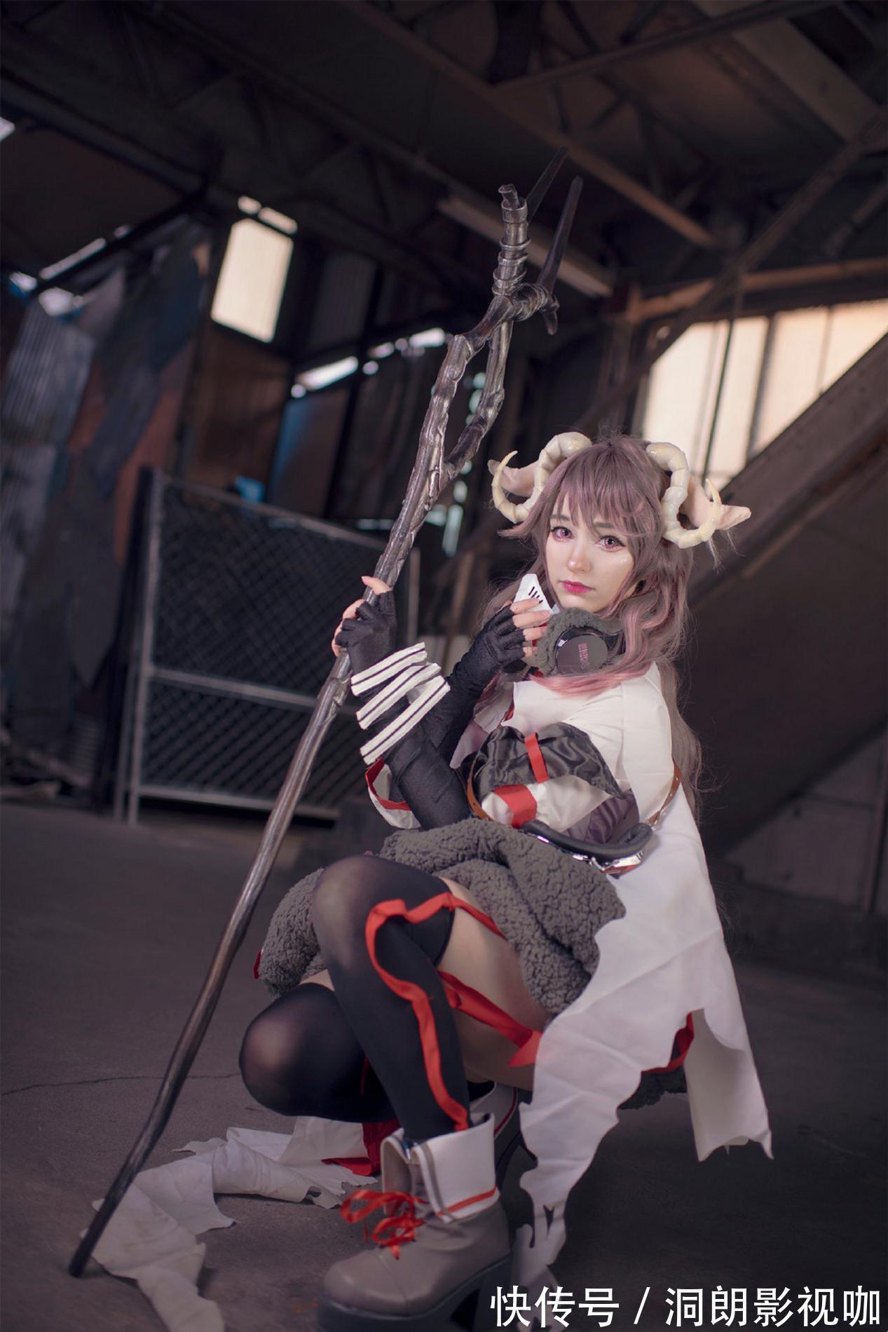 明日方舟|奥地利小姐姐还原艾雅法拉,立体的五官也可以cos软萌小绵羊