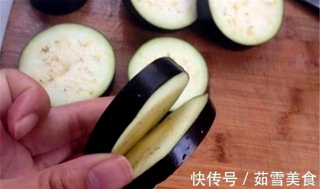 炸茄盒不是塌陷就是不脆？有技巧可学，好吃不油腻