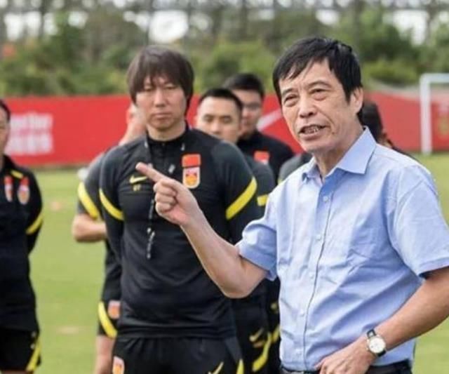 世界杯|中国足球要崩盘?媒体人:足协豪赌世界杯只有死路一条