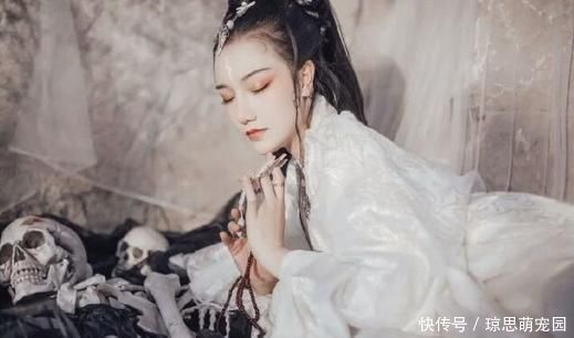 白骨精的前世竟然是天庭仙女,她的身世为何惨到让人心疼?