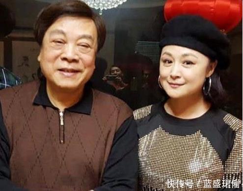 赵忠祥与妻子年轻照被曝出 原来是一对美男美女 妻子身份不一般