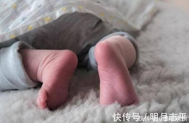 袜子|“你怎么不给娃穿袜子?”老人常说“寒从脚起”,有道理吗?