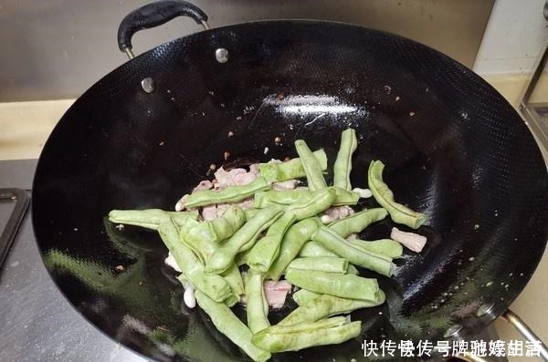 补钙|这菜是“补钙高手”,这么便宜却很少人知道,儿子16岁就一米八!