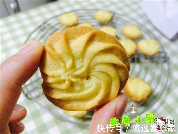 奶香曲奇做起来特别简单,没下过厨房的人都能学会,特酥松