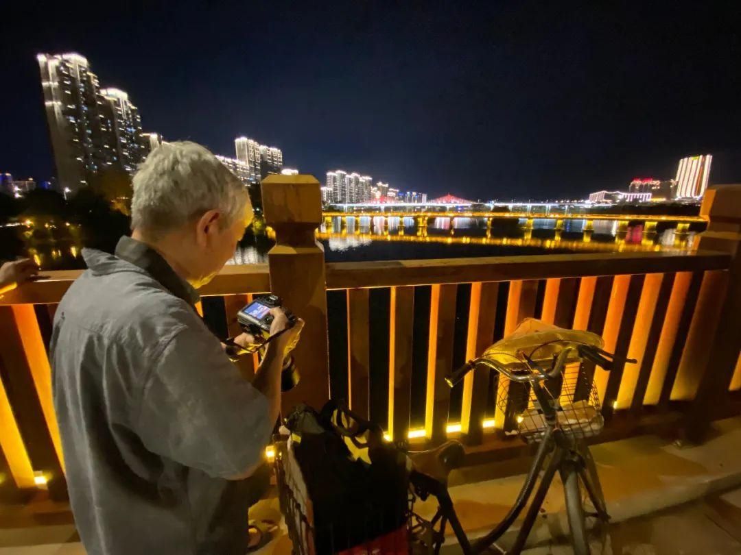 满城 “超级月全食”全程回放，漳州满城“追月人”~