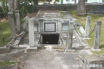 浙江老农在鸡窝下发现的墓碑,专家激动的说这天我们等了十几年
