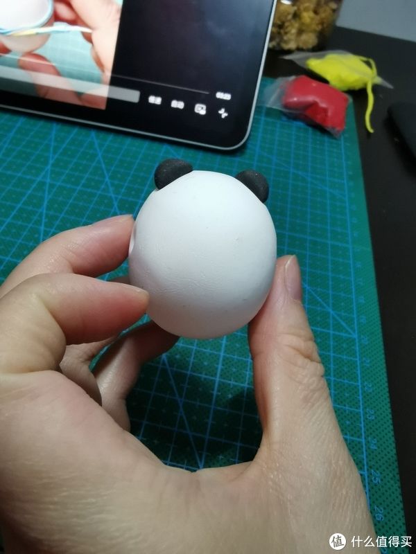 粘土冰墩墩—做得很好,下次别做了