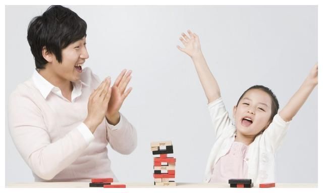 爸爸的一句话，让孩子感到自卑，网友：果然安全感很重要