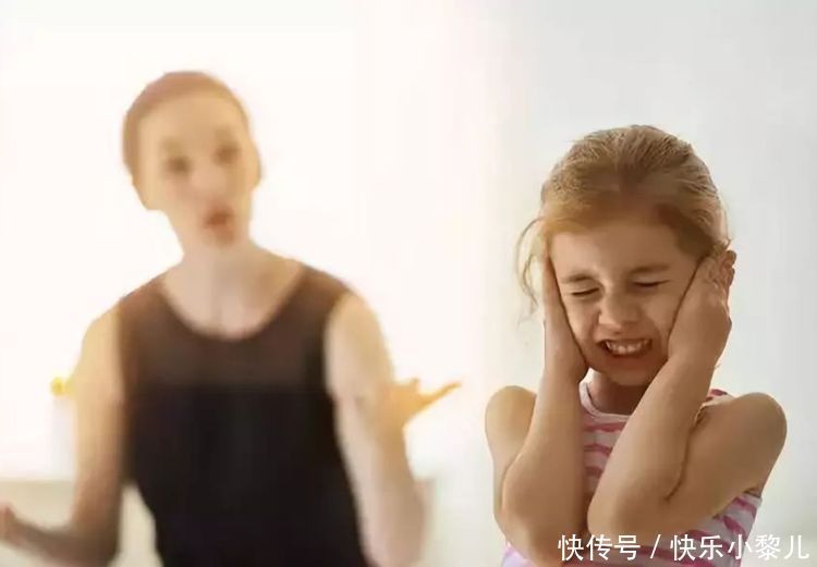 外卖箱|出生6个月住在外卖箱里,陪爸爸送餐的萌娃长大了,笑容依然治愈