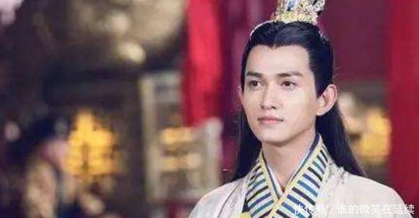 屈原从小就,特别喜欢读书,他把书当做朋友!