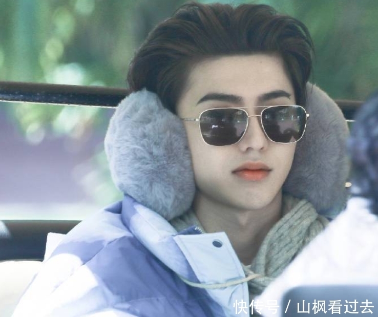 三亚 《奔跑吧》三亚路透:蔡徐坤穿羽绒服让人笑喷,但飞行嘉宾成焦点