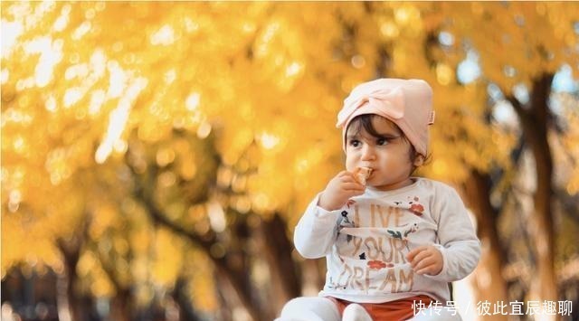 添加|宝宝在1岁前要多喂这类食物,将来说话早、发音准,宝妈早知早好