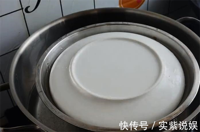 下饭|腌好的荠菜疙瘩教你怎么吃,酱香浓郁,开胃又下饭,做法超简单