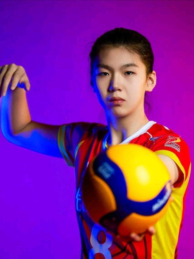 中国女排|女排18人集训名单猜想!4大天才少女上榜,2大奥运冠军成顶梁柱