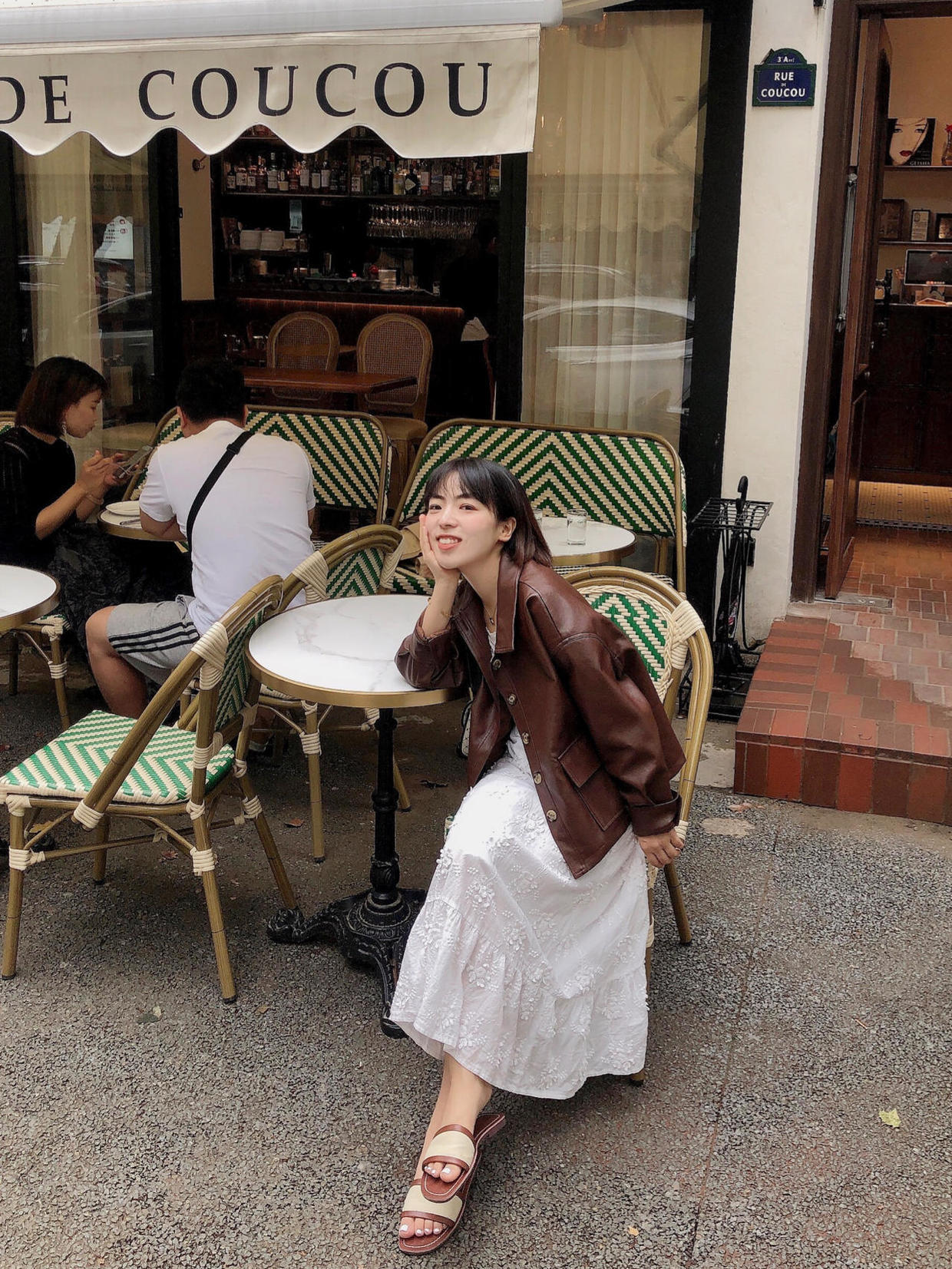 拜拜肉|冬天穿腻了臃肿的羽绒服,不妨试试皮衣吧,酷炫潇洒又百搭