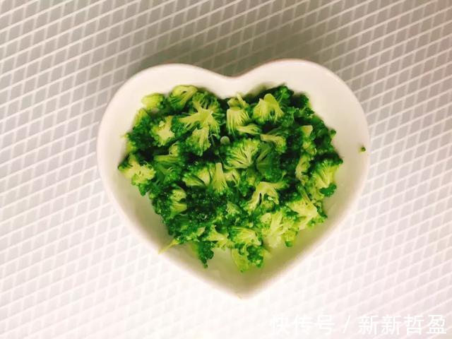 西兰花菜|宝宝容易便秘,多用这些食材做辅食!比喝水管用