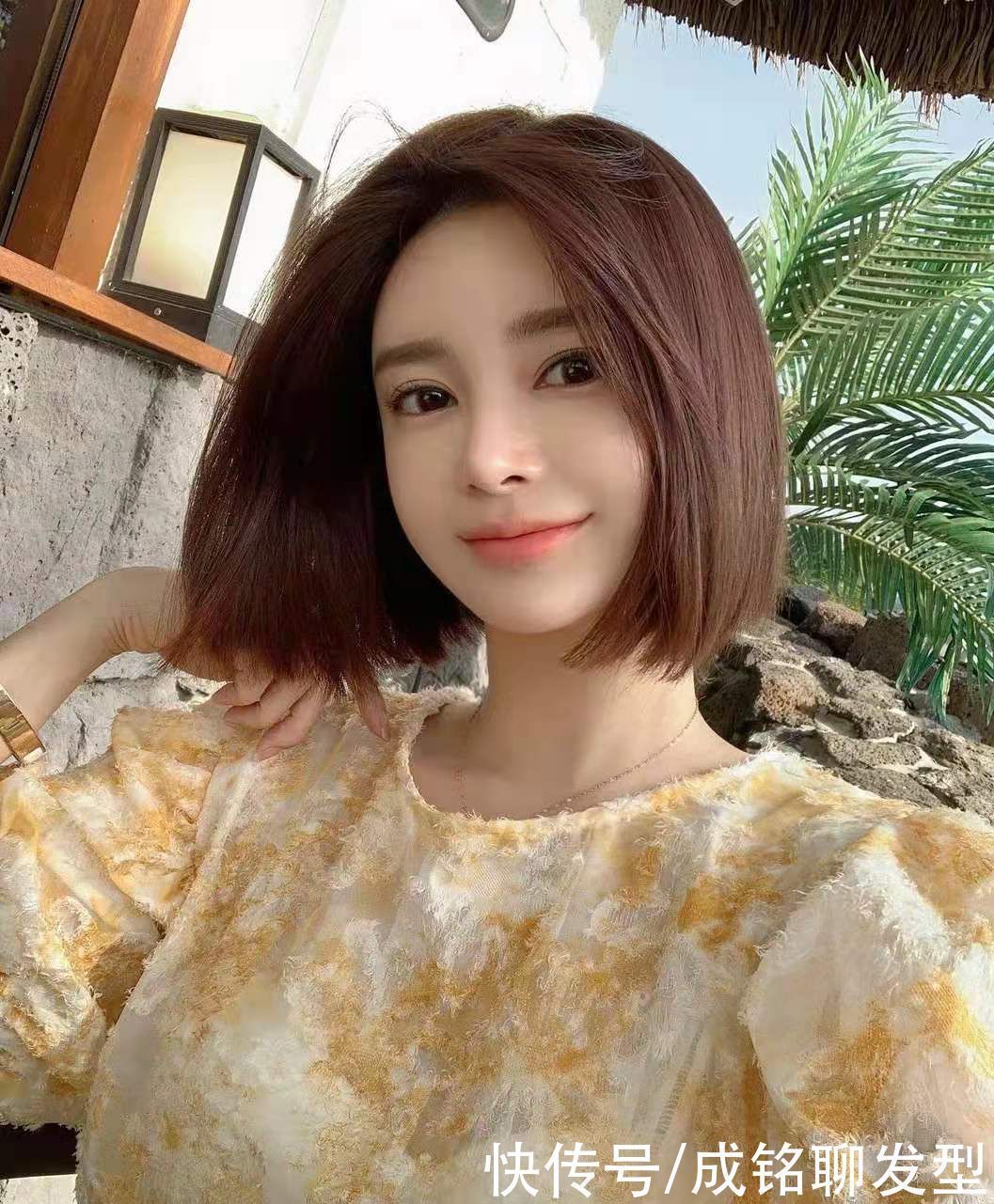 短发|别再剪内扣了,今年流行墨鱼头、小翘尾和直短发,甜美可爱显脸小