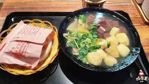  这几家小店堪称吃货的美食圣地，一到饭点就爆满！