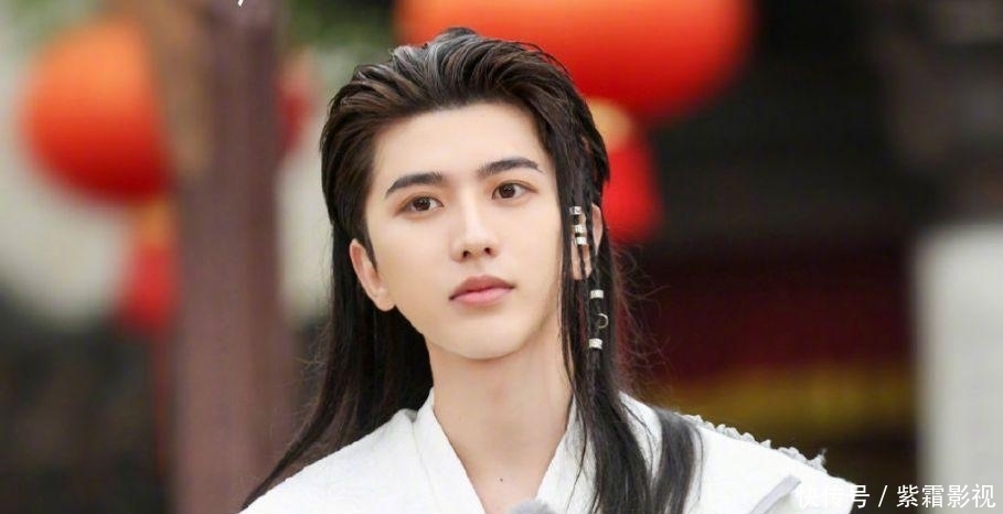 飞行嘉宾 《奔跑吧》主角线索早已显露 只有蔡徐坤最先发现 网友:想念陈赫