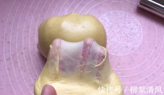 孩子超爱的创意点心南瓜小面包,口感松软,香甜可口,超可爱!