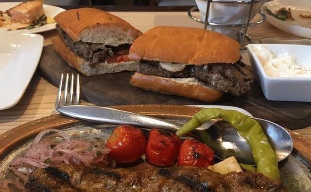 欧美|生完孩子就干活,为何欧美人不用坐月子看完她们的三餐就知道了