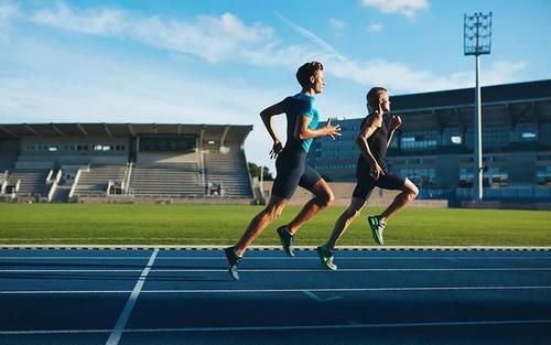 骨骼|跑步的6个好处，系紧鞋带跑起来，心脏健康强壮骨骼仅是一个开始