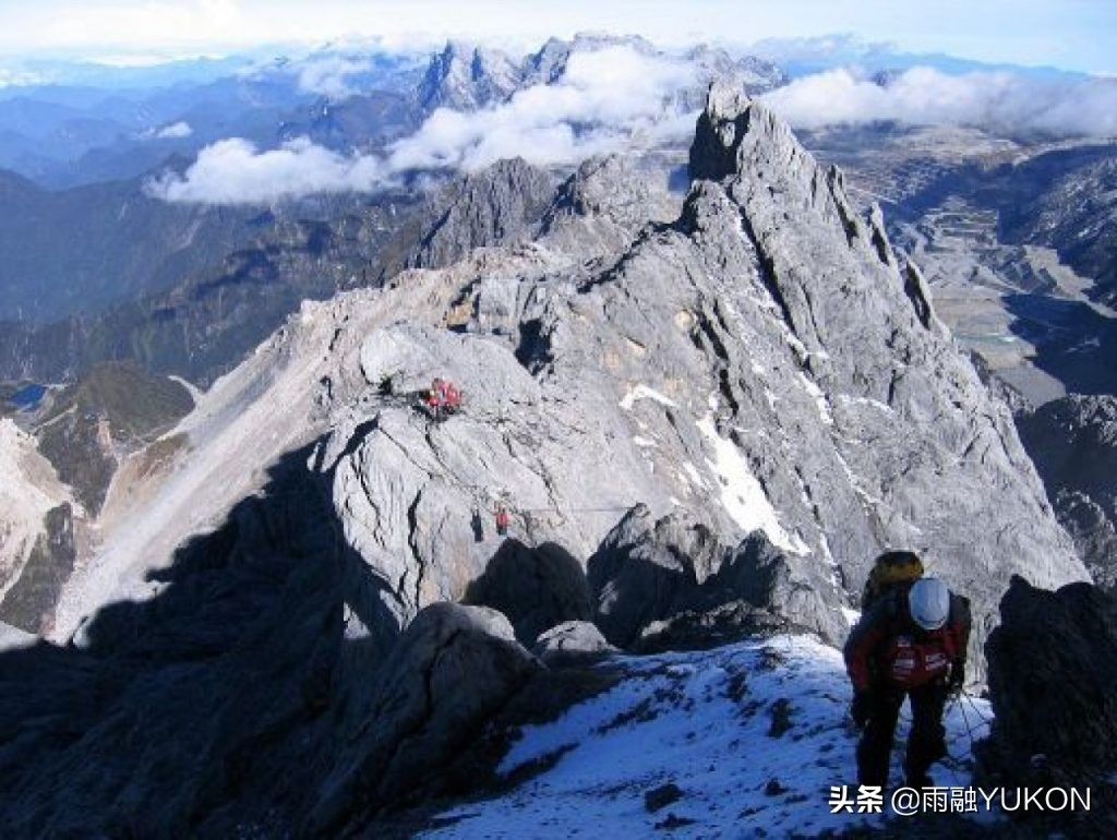 全球|全球最高岛上山峰：高4884米大洋洲第一，一年产33吨黄金90吨白银