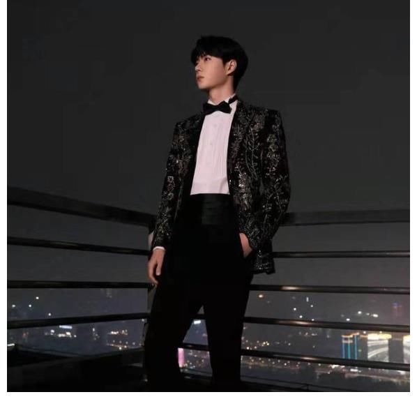 《长空之王》肯定是好饼！定下王一博，没准会弯道超车肖战