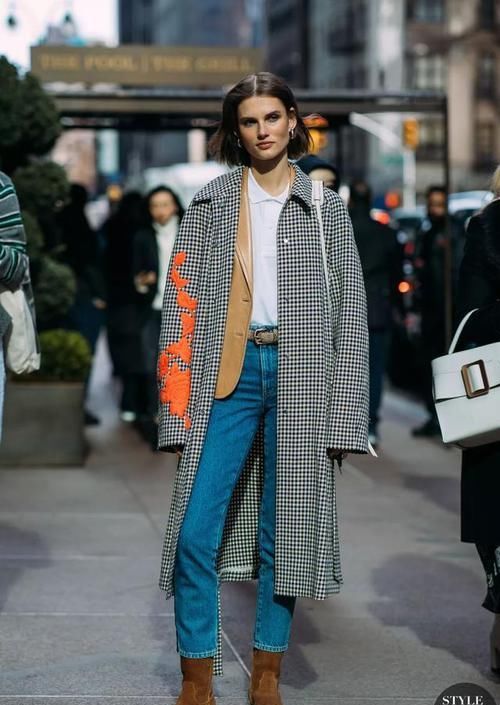 人人都有的长大衣，为何你穿不出“高挑感”？这些窍门建议收藏