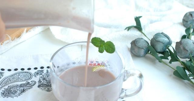 皱纹|红豆和“它”一起煮，皱纹消失了，嘴巴不臭了，头发也慢慢变乌黑