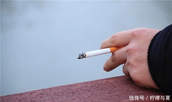 坚持多长时间不吸烟,就算戒烟成功?医生:一半的人都能撑过去