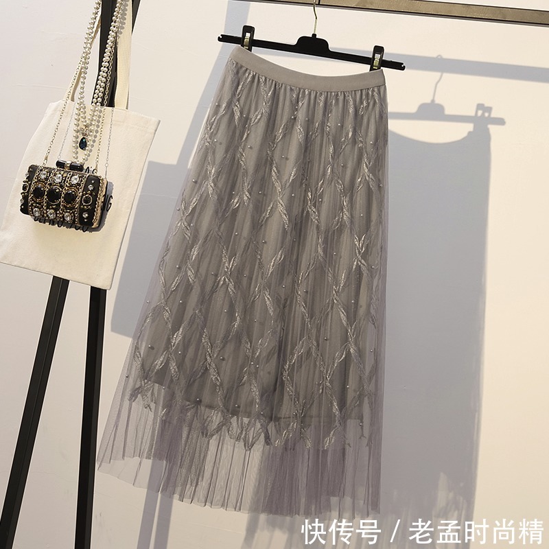 搭配 春季穿“纱裙”搭配衣服,不仅百搭还洋气!