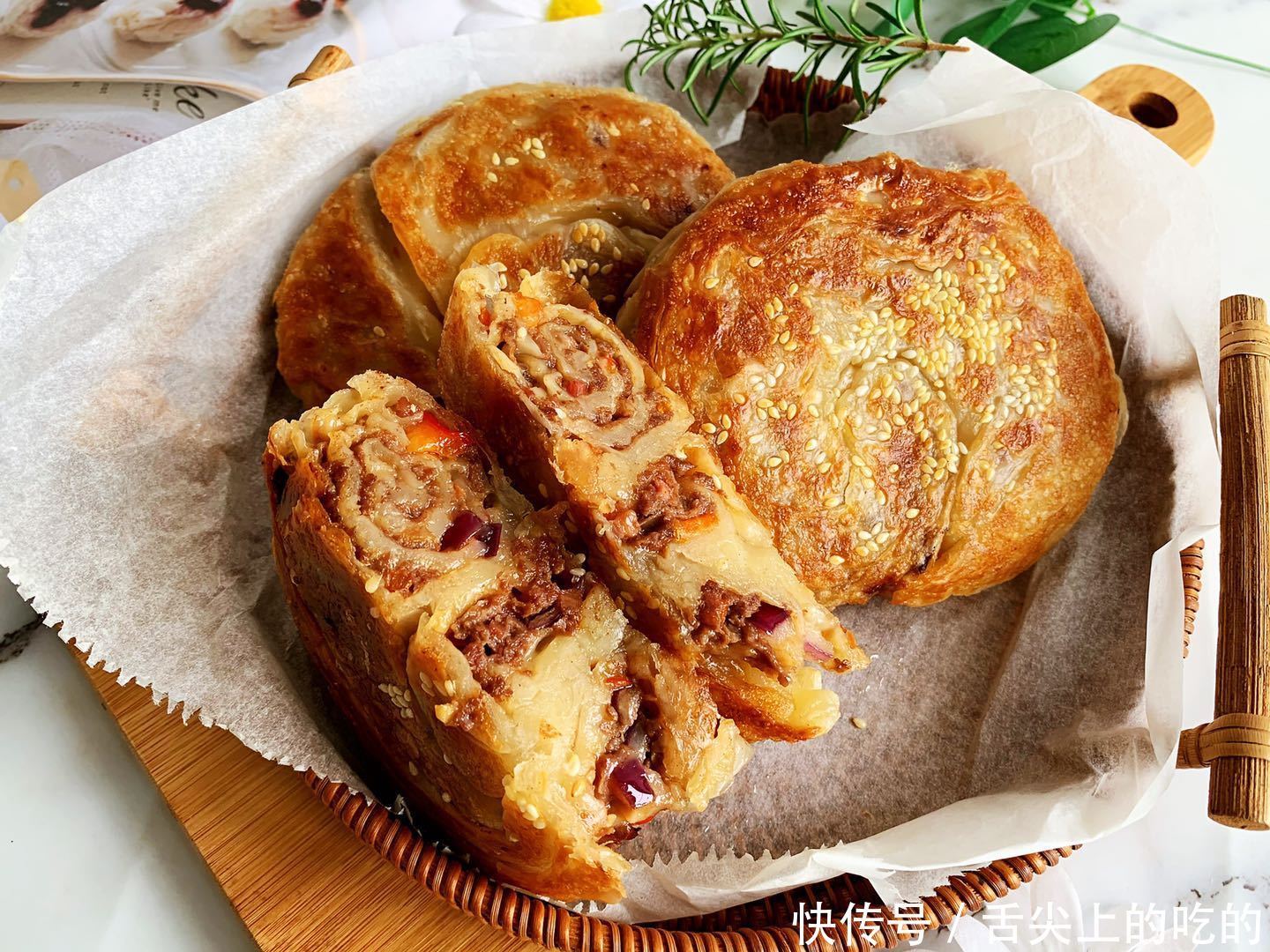 发面|早餐饼最简单的做法,不揉面,不发面,10分钟搞定,简单美味