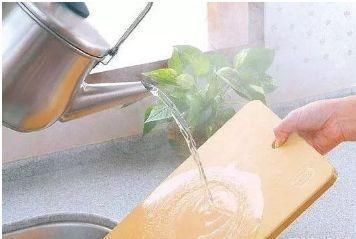砧板|砧板用久了发霉发黑滋生细菌怎么办教你几招快速搞定