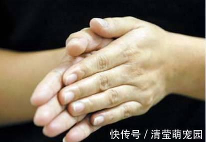 穴位|搓脸人不老,搓耳听力好,搓胸调情绪!常搓身体8部位,胜吃补药