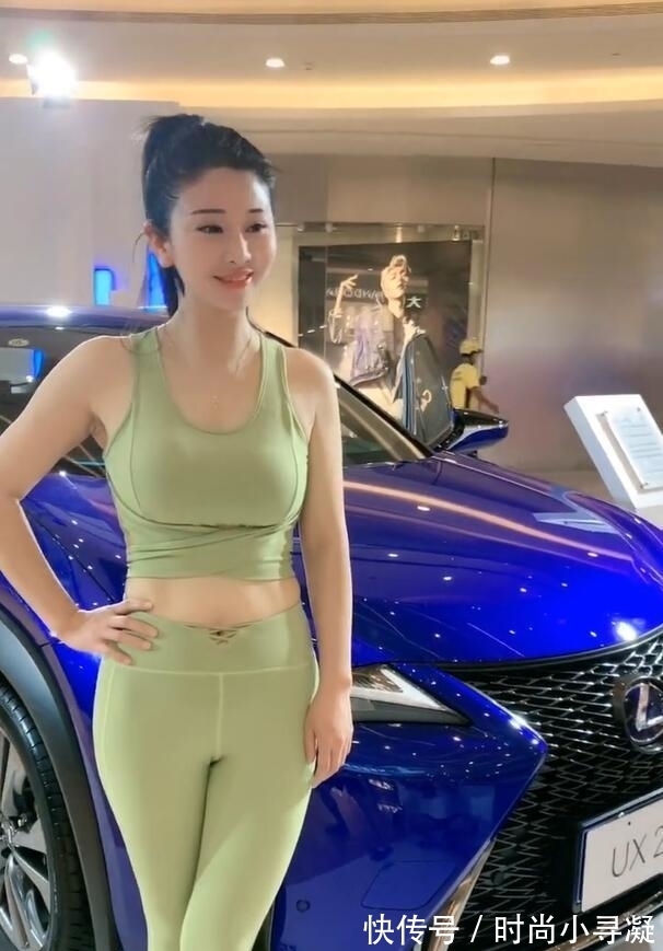 模特|另类风格的运动造型,车展模特穿了,简约却不简单