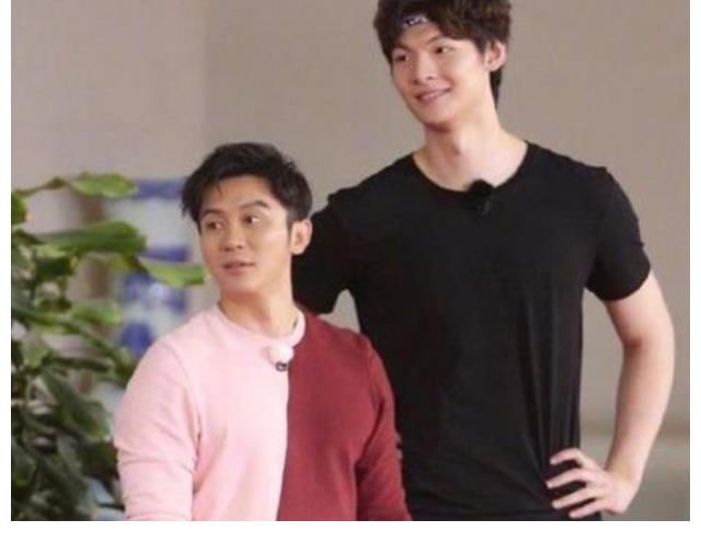 鄭愷|跑男第9季的悲哀：有野心的另尋去路，沒(méi)資源的成為了元老