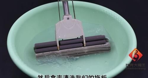 洗洁精|清水拖地等于“白拖”,在水里倒一点,地面干净不留水渍,太棒了