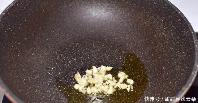 家庭团圆必吃它,红烧做法味道浓,能一下连吃三碗饭,全家都喜爱