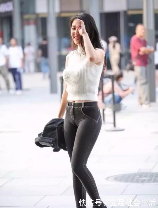 小蛮腰 打底裤唤出“活力美”,时尚女生就爱美!