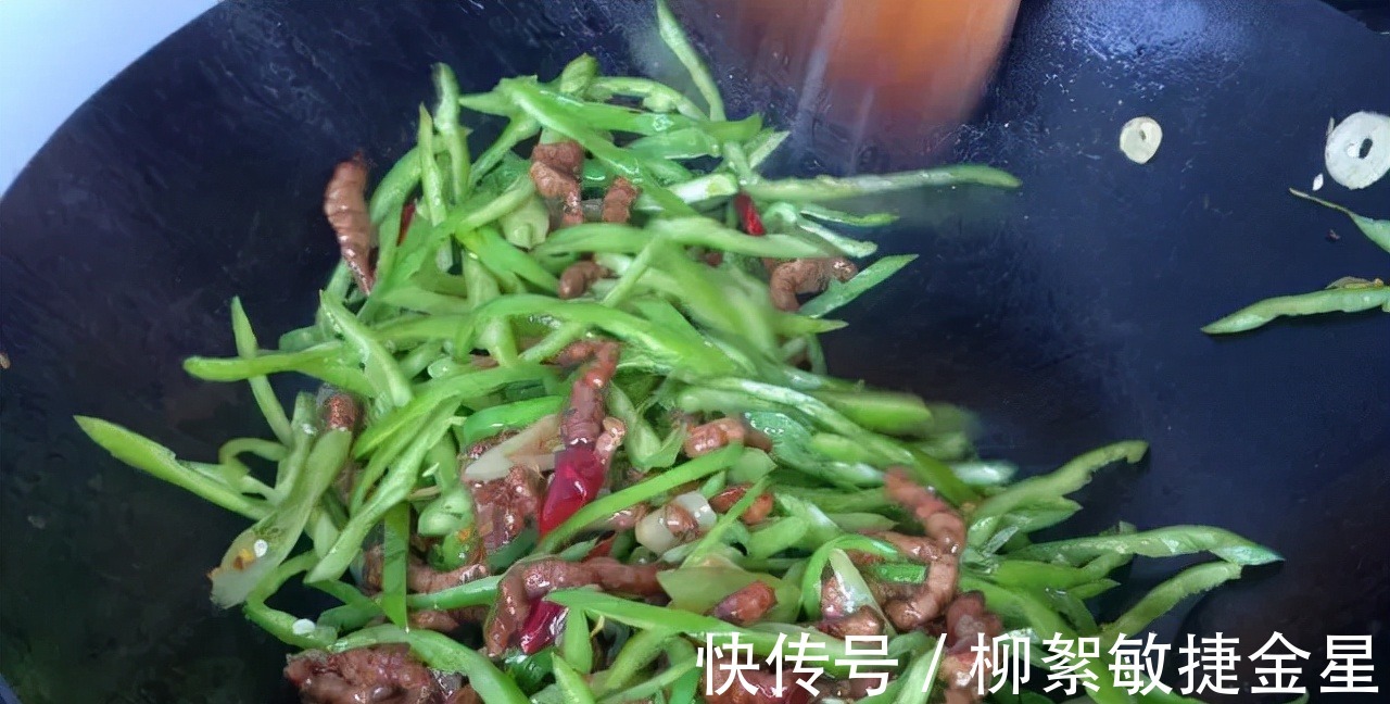 青椒肉丝怎么做才让肉丝嫩滑入味！