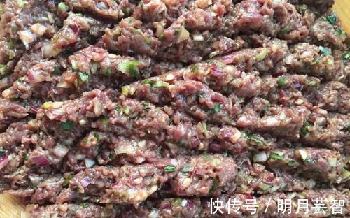 冬天吃这肉，比羊肉强多了，包成饺子，鲜嫩多汁，好吃又滋补