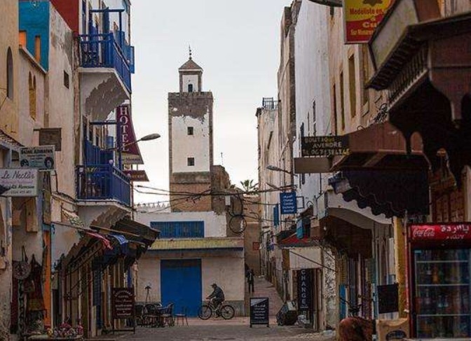 网红|埃及荒村出土一片普通的瓦片,因上面的图案,它竟成了网红文物