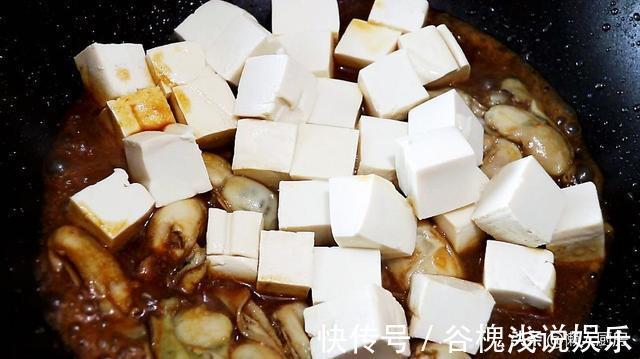 小葱|炖豆腐时,锅里加点它,吃着特别鲜,嫩嫩滑滑的,还不腥
