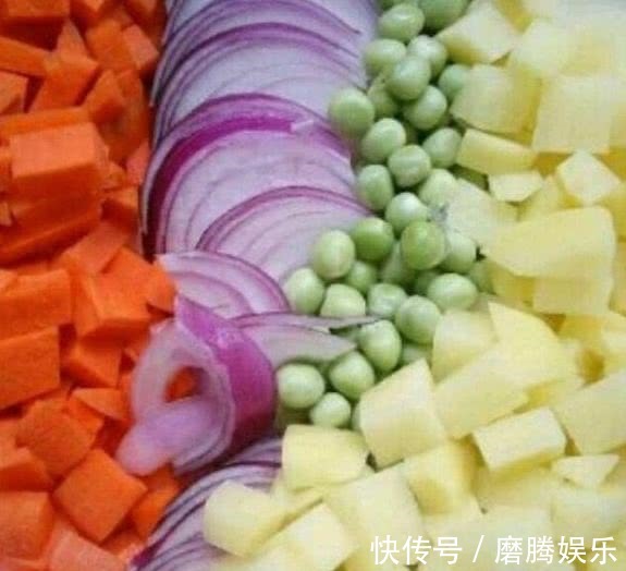 洋葱|炒胡萝卜加一宝,女性常吃,排出子宫污血,肠胃好了,皮肤也好!