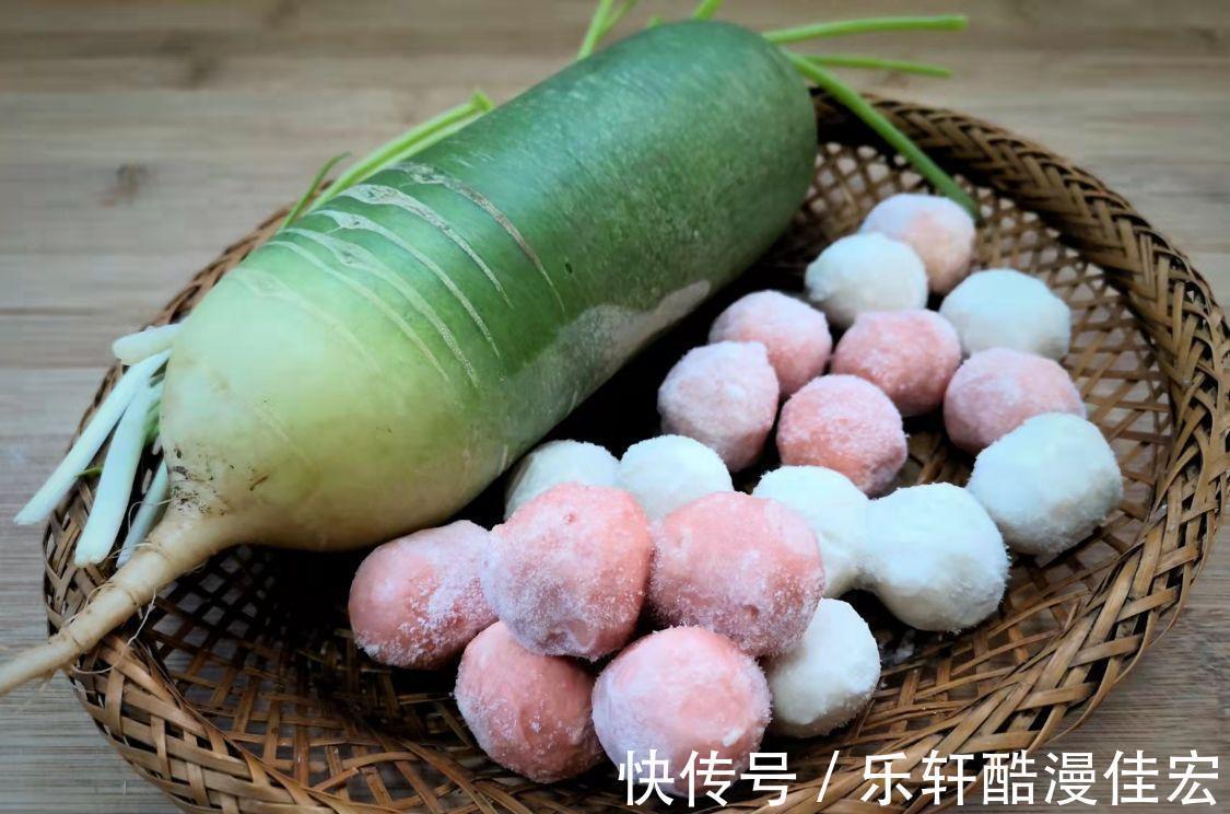 天冷了，这汤我家两天煮一次，清爽不油腻，暖和又顺气，便宜好喝